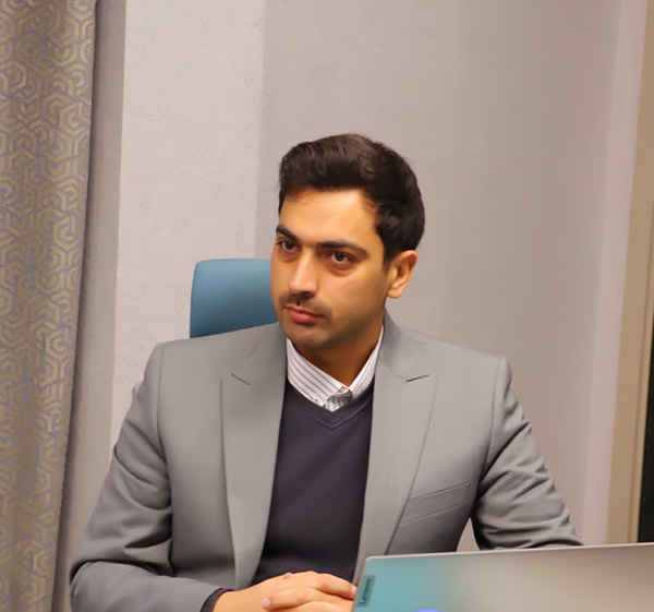 دکتر رضا حیدری