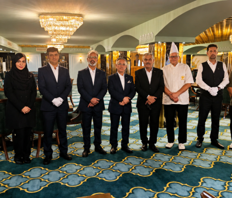 کارمندان هتل تهران